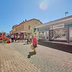 T2 Barbotan-les-thermes Avec Jardin Privatif - Fr-1-841-87